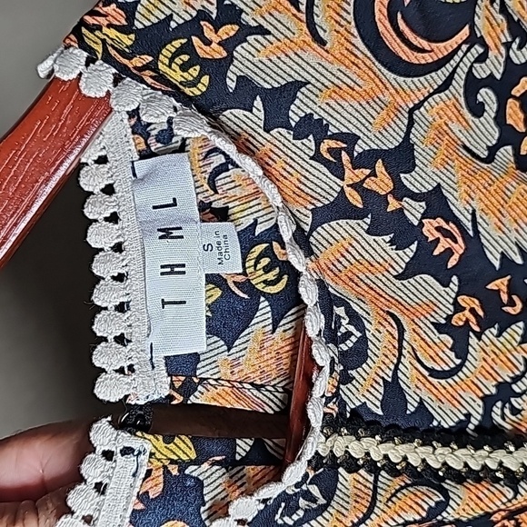 THML BLOUSE - Picture 6 of 7